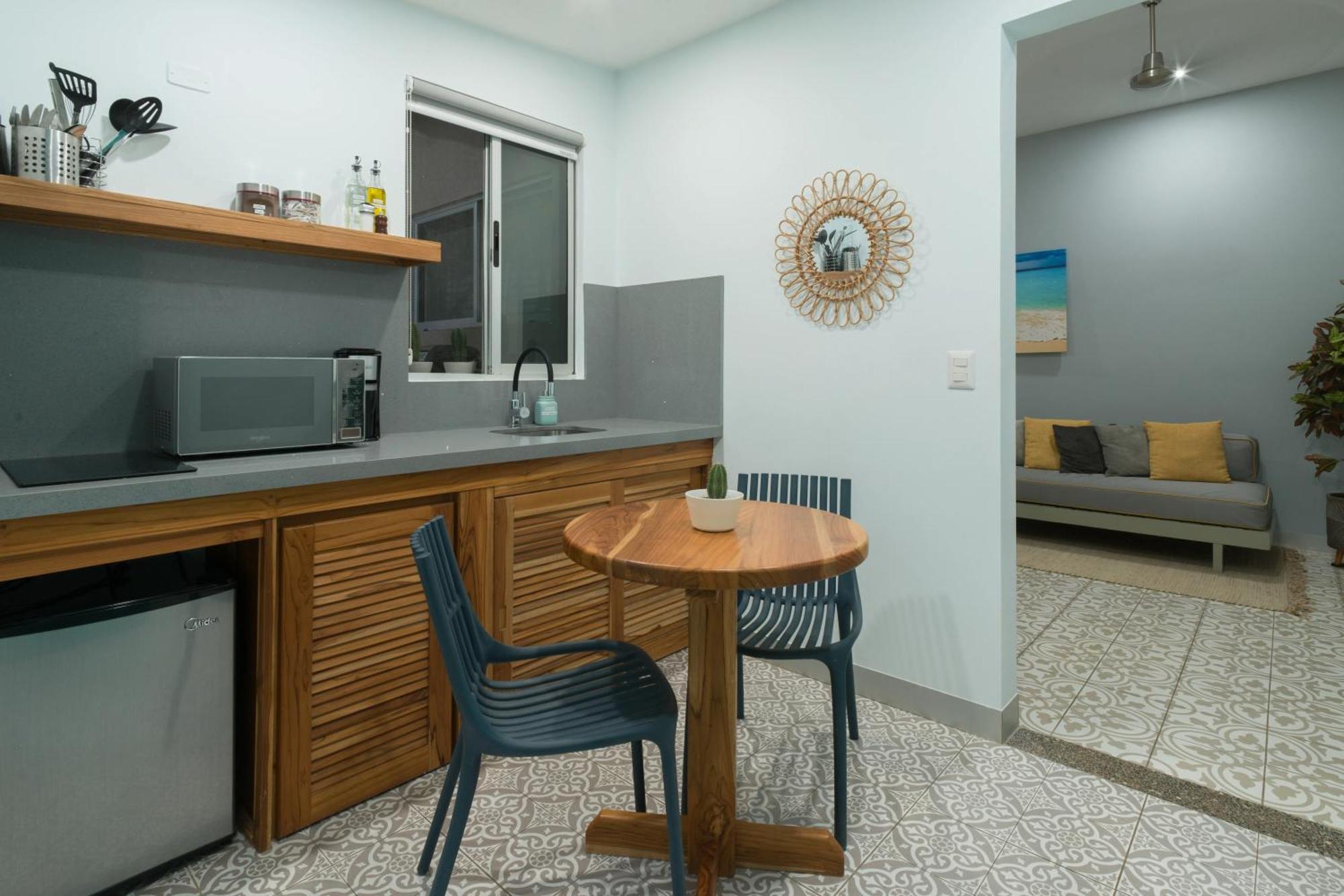 Tamarindo Bay Suites - Self Check In, Adults Only Eksteriør bilde